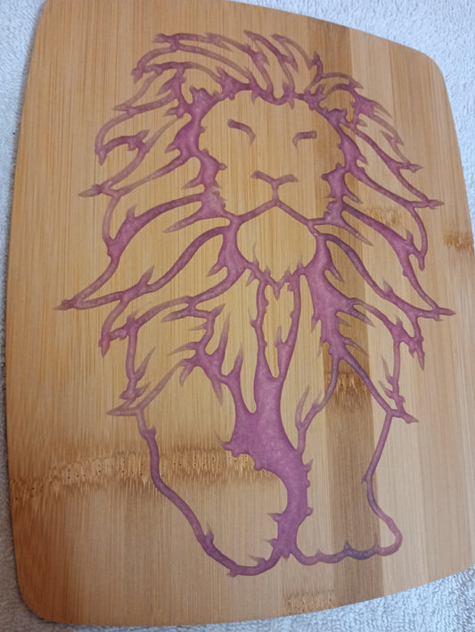 Bamboo cutting board with food grade epoxy inlays - Lion