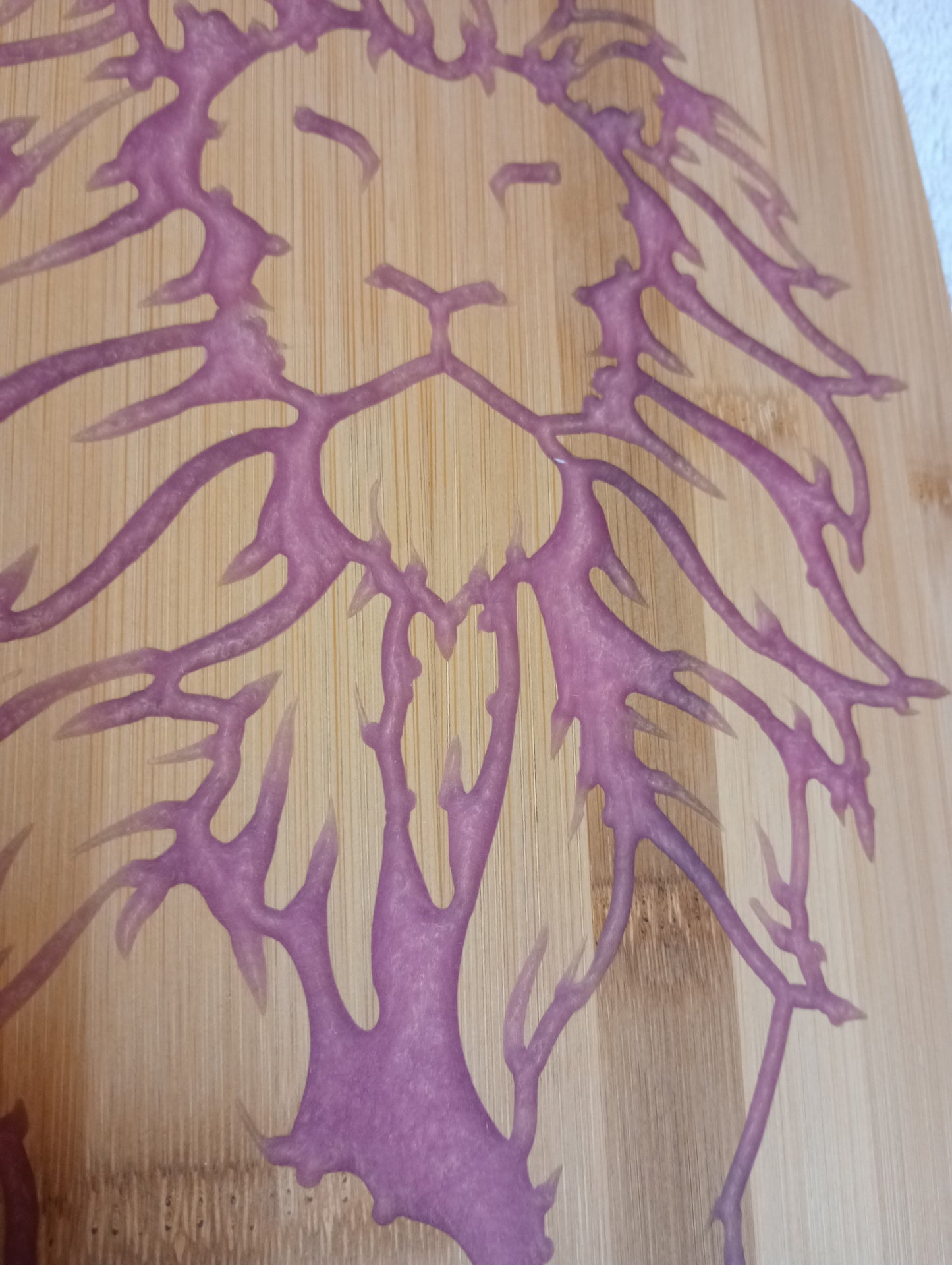 Bamboo cutting board with food grade epoxy inlays - Lion